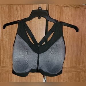 NWOT Avia black and gray padded supportive sports bra